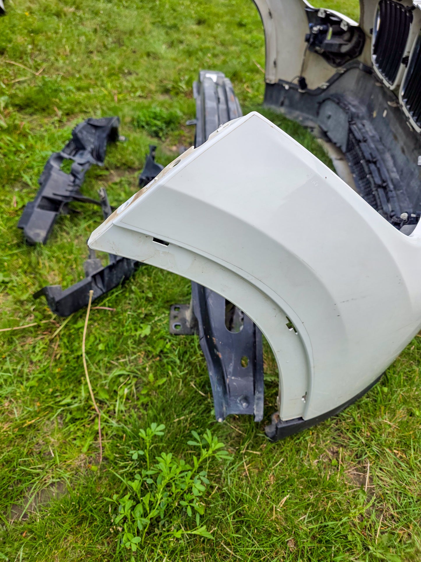 2012-2015 BMW X1 Front Bumper Cover White Complete 51112410287