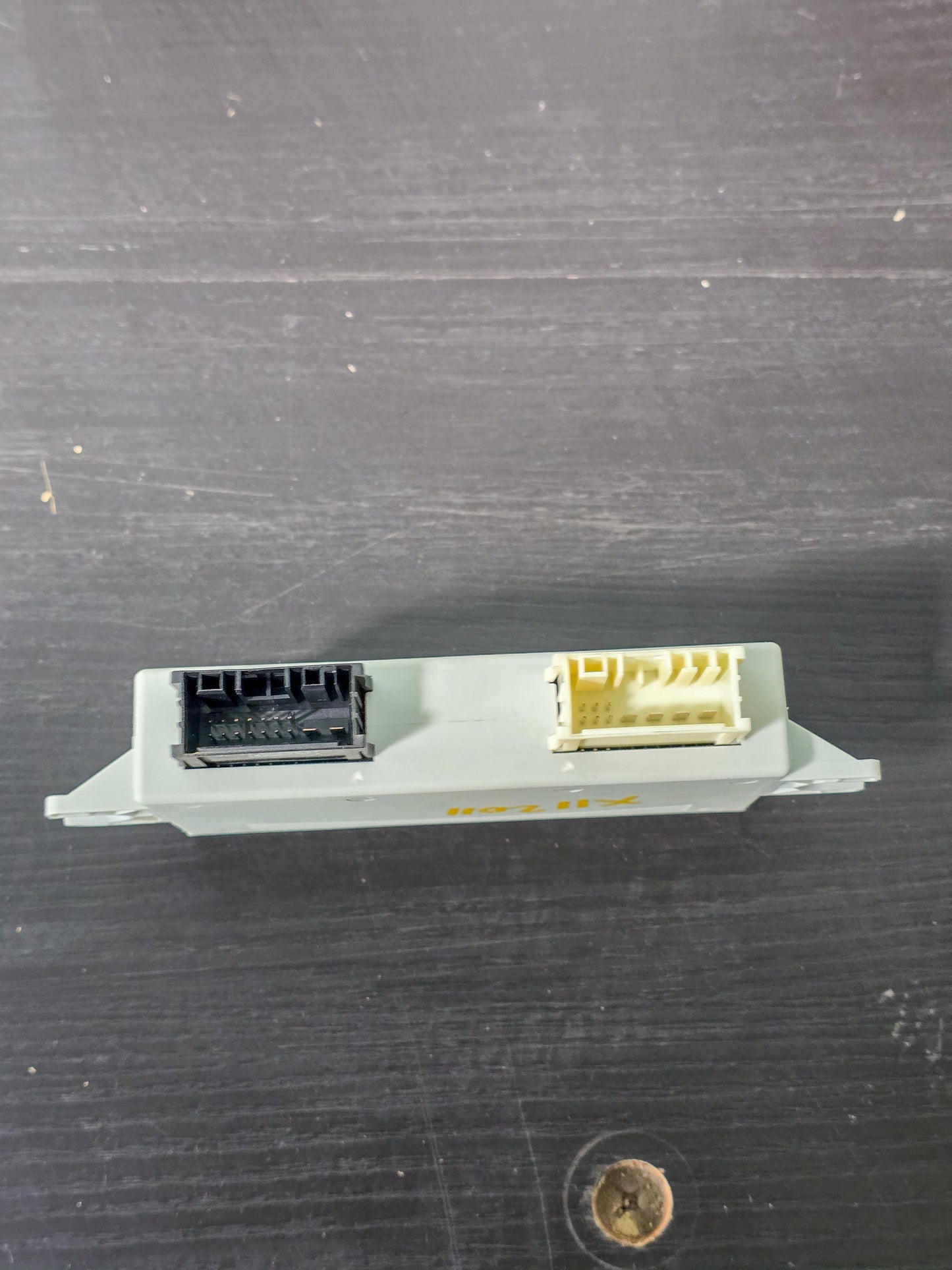 2012-2015 BMW X1 Sliding Roof Control Module 6135913705402