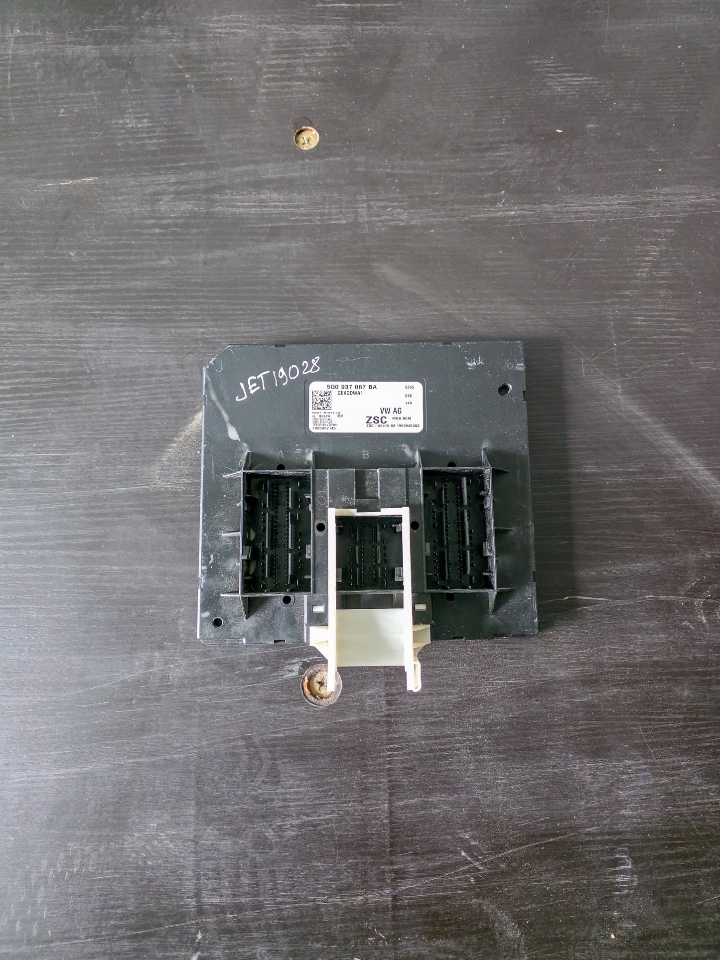 2019-2022 Volkswagen Jetta Air Cleaner Assembly 5QM129607C