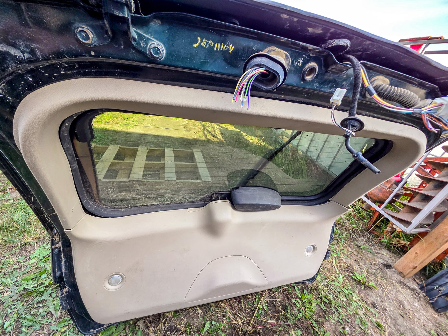 2011-2021 Jeep Grand Cherokee Limited Trunk Lid 55369603AE