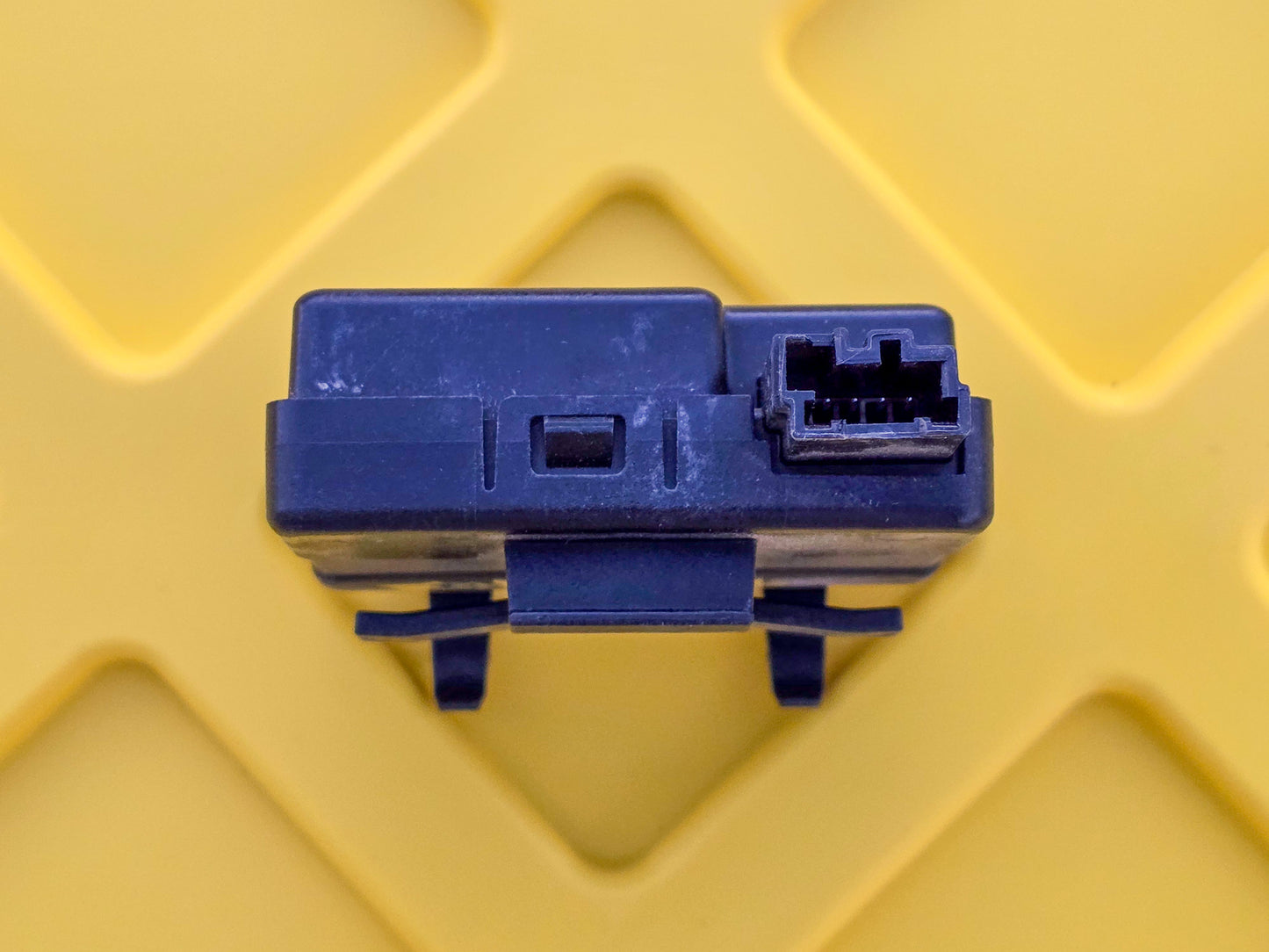 2016-2024 GMC Terrain Remote Control Door Lock Receiver Denali 13595510