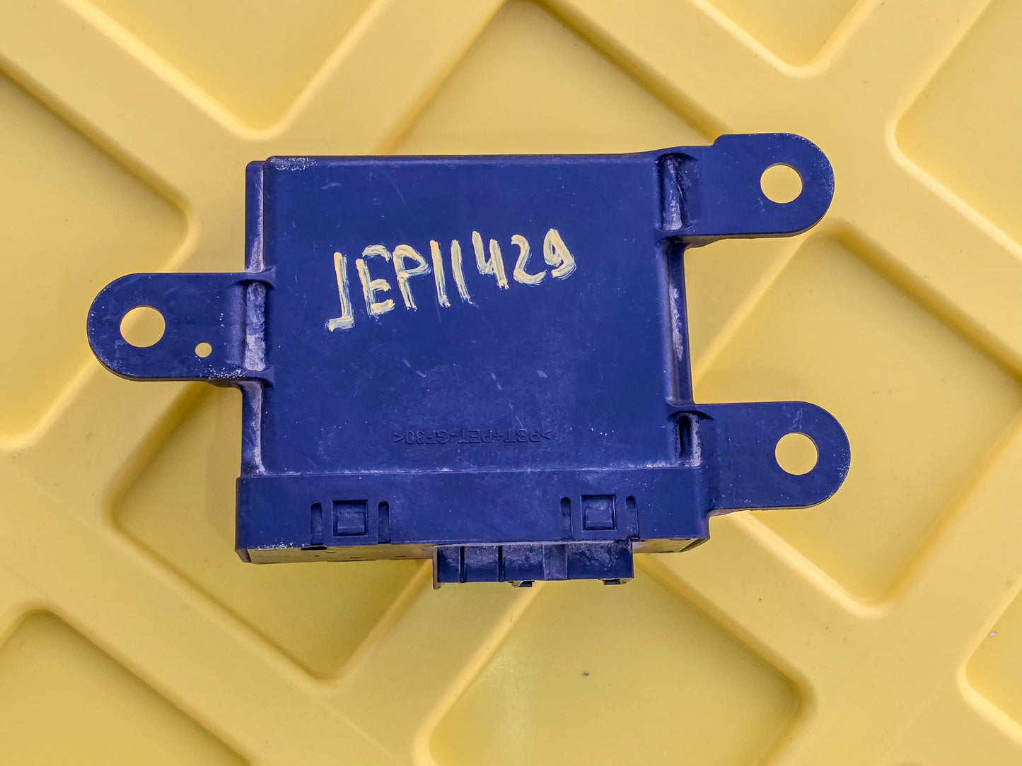 2011-2015 Jeep Grand Cherokee Park Assist Module OEM 56054147AG