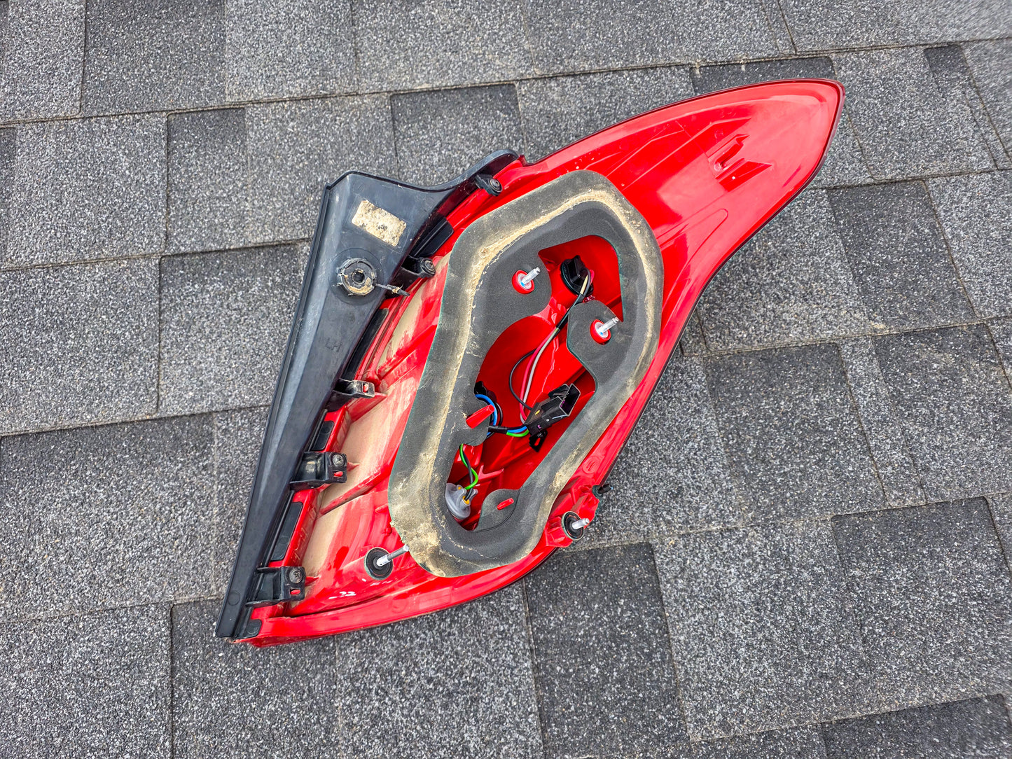 2013-2016 Buick Encore Rear Driver Side Stop Lamp 42673074, 95089716, 42435943, 42558882