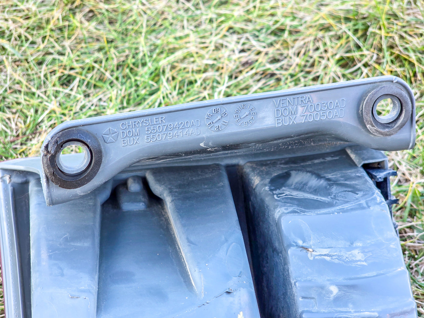 2011-2013 Jeep Grand Cherokee Tail Lamp Assembly Outer Right Passenger Side 55079420AD