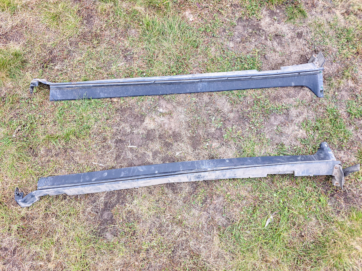 2018-2021 GMC Terrain Left Driver Side Skirt Rocker Molding Panel OEM 55001950