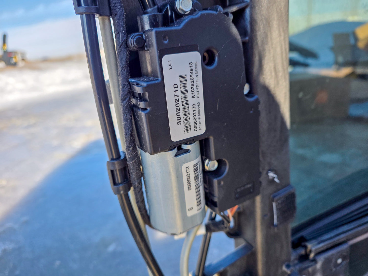 2011-2013 Jeep Grand Cherokee Assembly Moonroof Panoramic Glass Panel Sunroof 68081060AA, 68081060AB - view 5