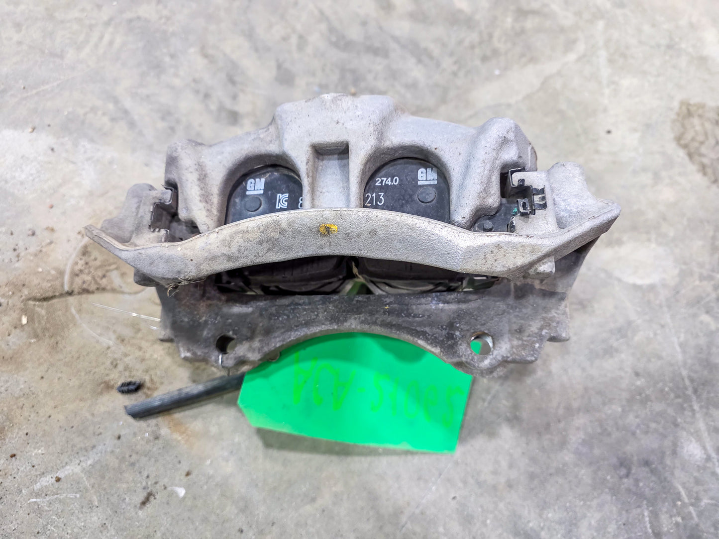 2020-2022 GMC Acadia Front Driver Left Side Brake Caliper Assembly 13542336, 84483546 - view 2