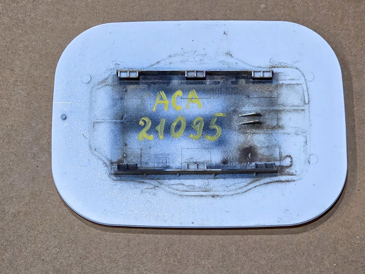 2017-2023 GMC Acadia Fuel Tank Filler Door 23172646 - view 2
