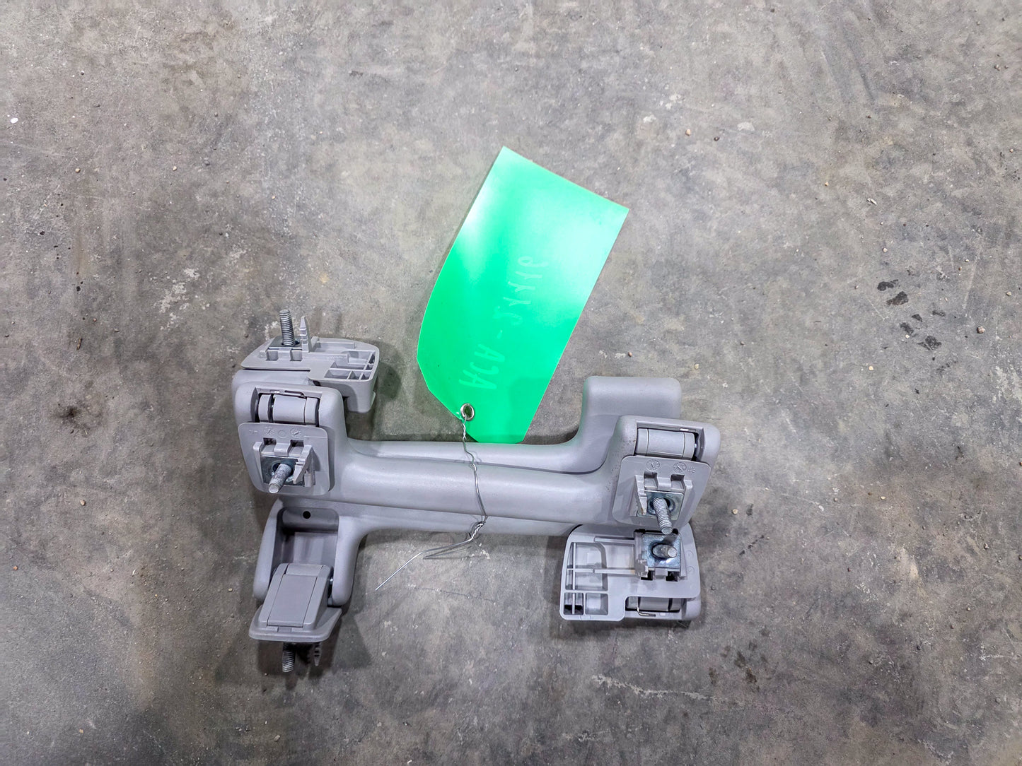 2020-2023 GMC Acadia Upper Roof Interior Grab Handles 84490355, 84490357, 84490356 - view 2