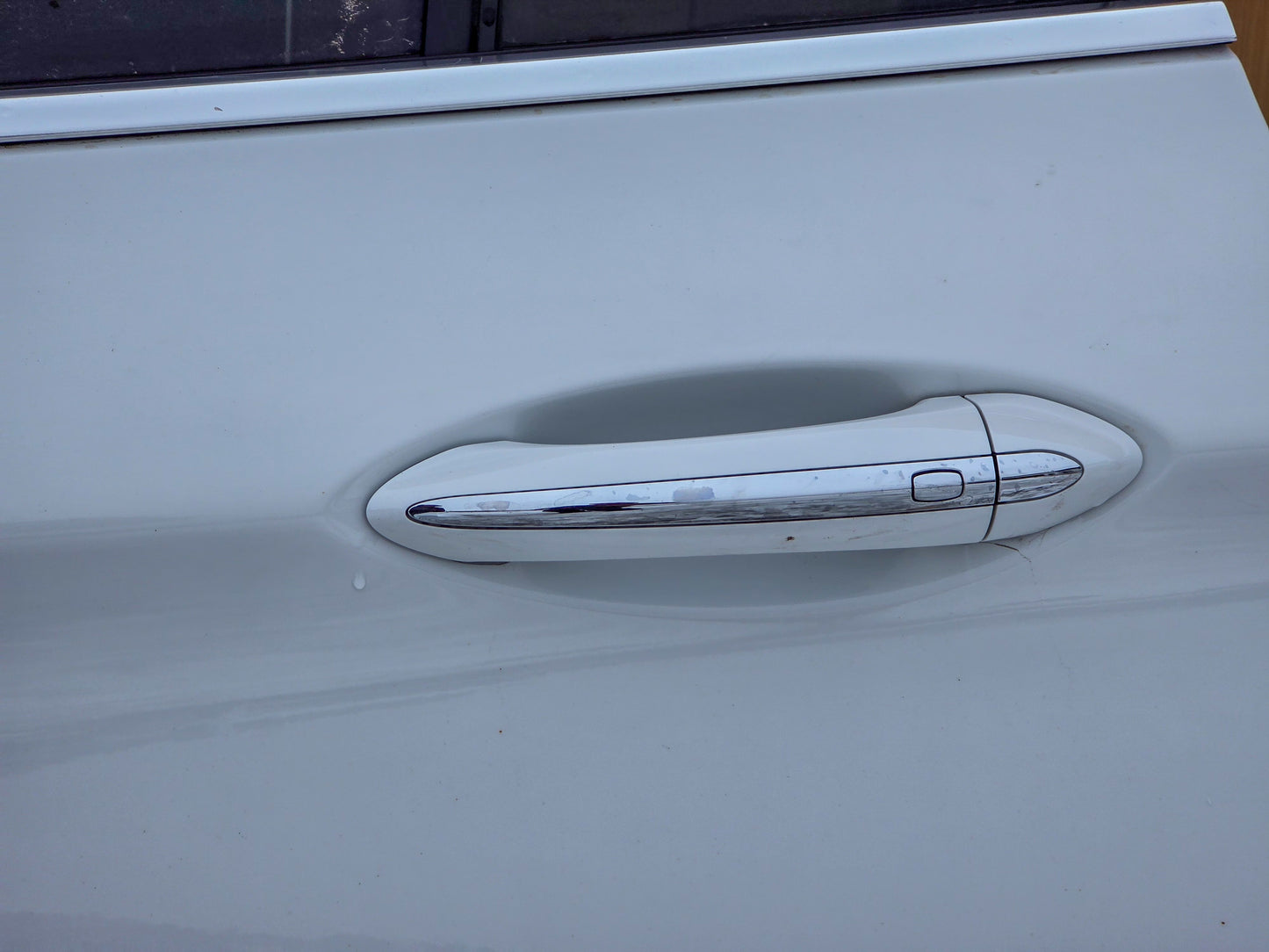 2016-2020 Buick Envision Door Rear Driver Left Side 23141898 , 23141902 - view 4