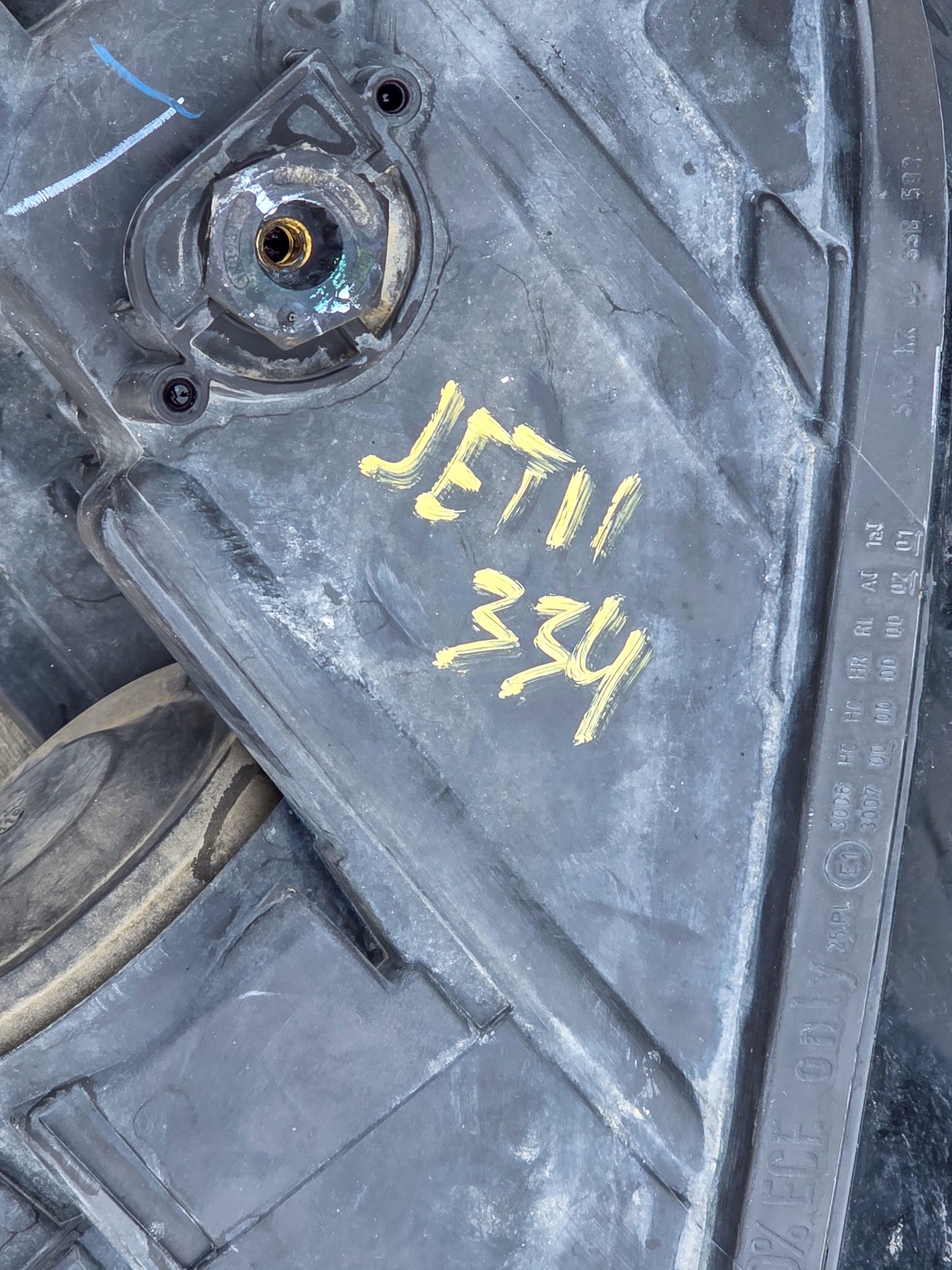 2011-2018 Volkswagen Jetta Front Driver Left Side Headlight Headlamp Assy 5c7941005