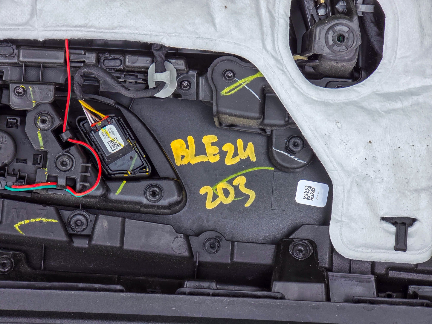 2023-2026 Chevrolet Blazer Front Driver Left Side Interior Door Card Lining Trim Panel 85645692