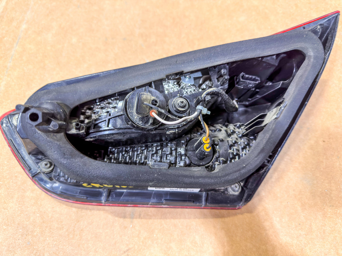 2017-2019 Chevrolet Cruze Rear Left Driver Side Combination Lamp 39121493, 13464801, 39068387, 39071699, 39081431, 39102809