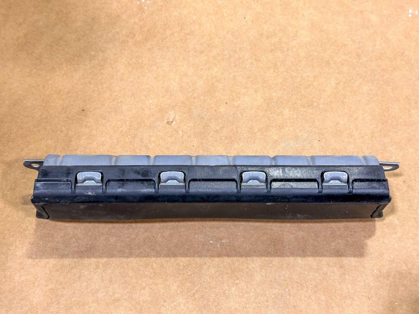 2018-2019 Chevrolet Cruze Right Passenger Knee Airbag Air Bag 39118061