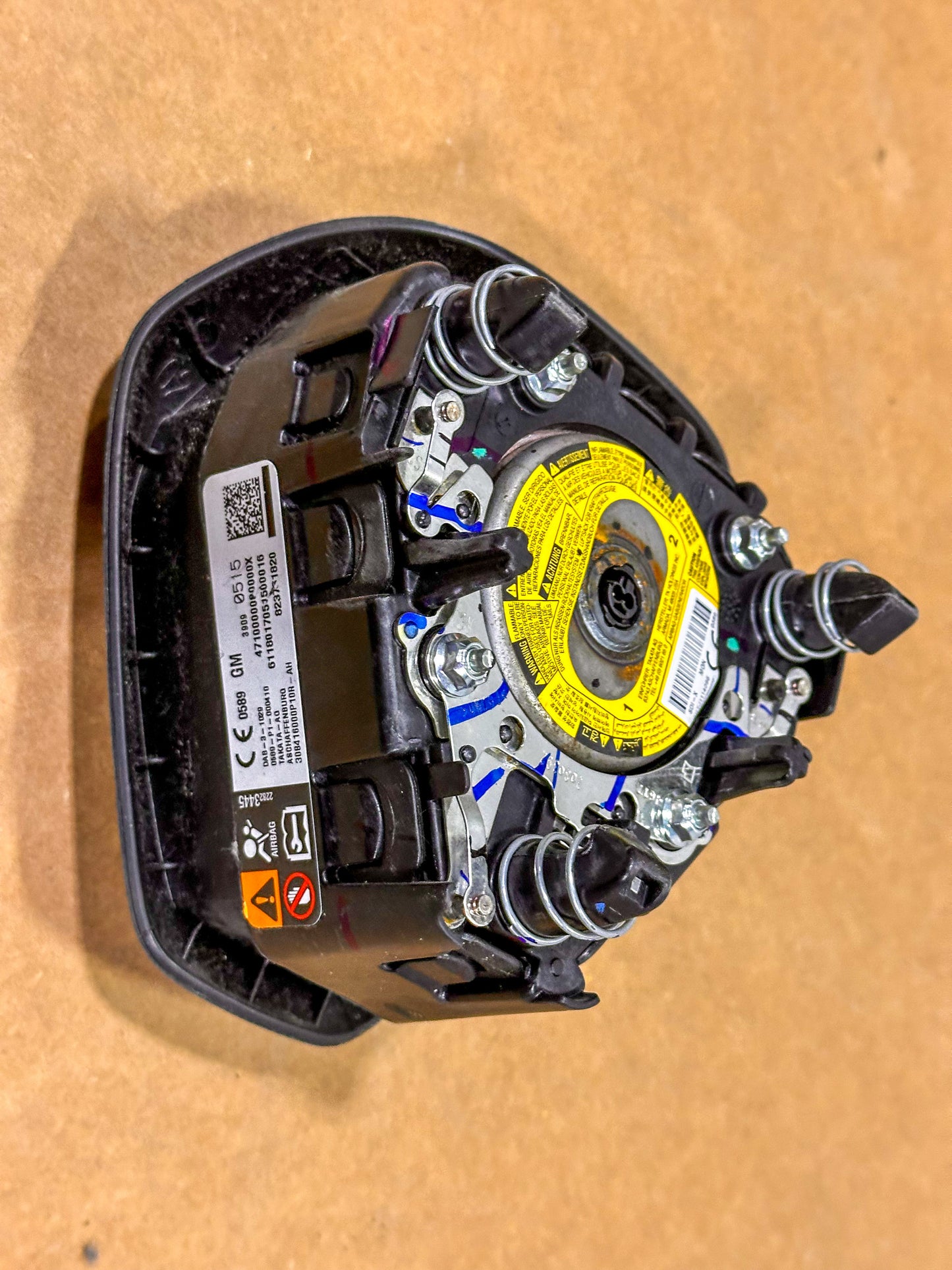 2016-2018 Chevrolet Cruze Steering Wheel Airbag 39090515 - view 5