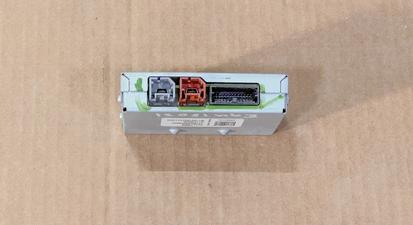 2018 Chevrolet Equinox Human Machine Interface Control Module OEM 84307902 - view 2