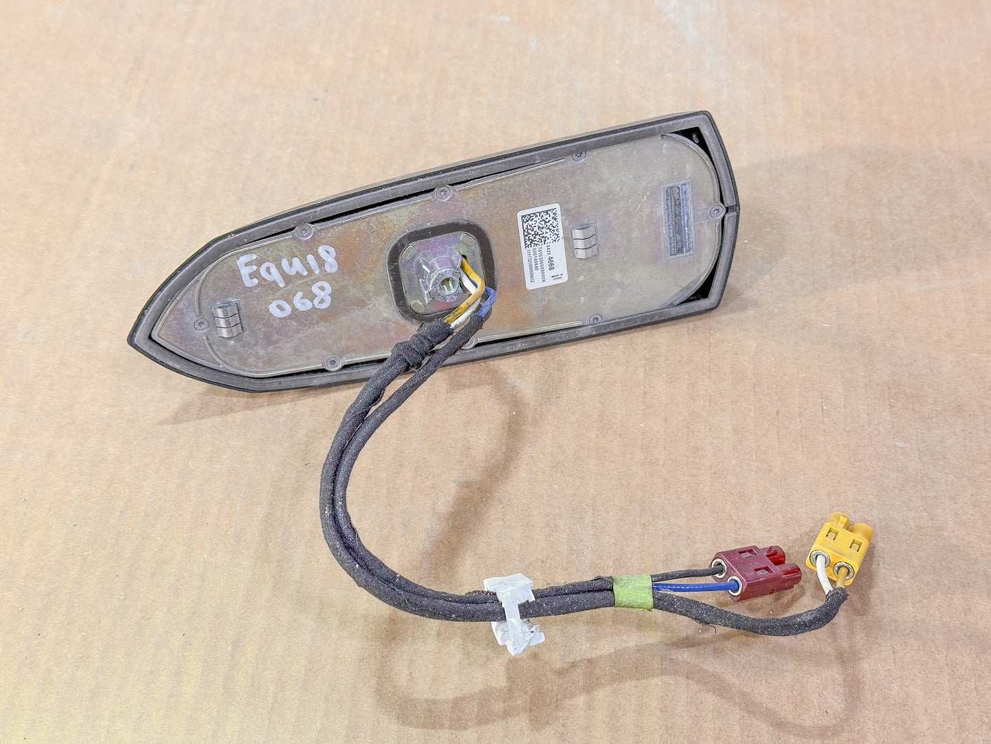 2018-2021 Chevrolet Equinox Roof Mounted Radio Antenna 84284668, 84130979, 84519329, 84884139, 84989802, 85595406 - view 3