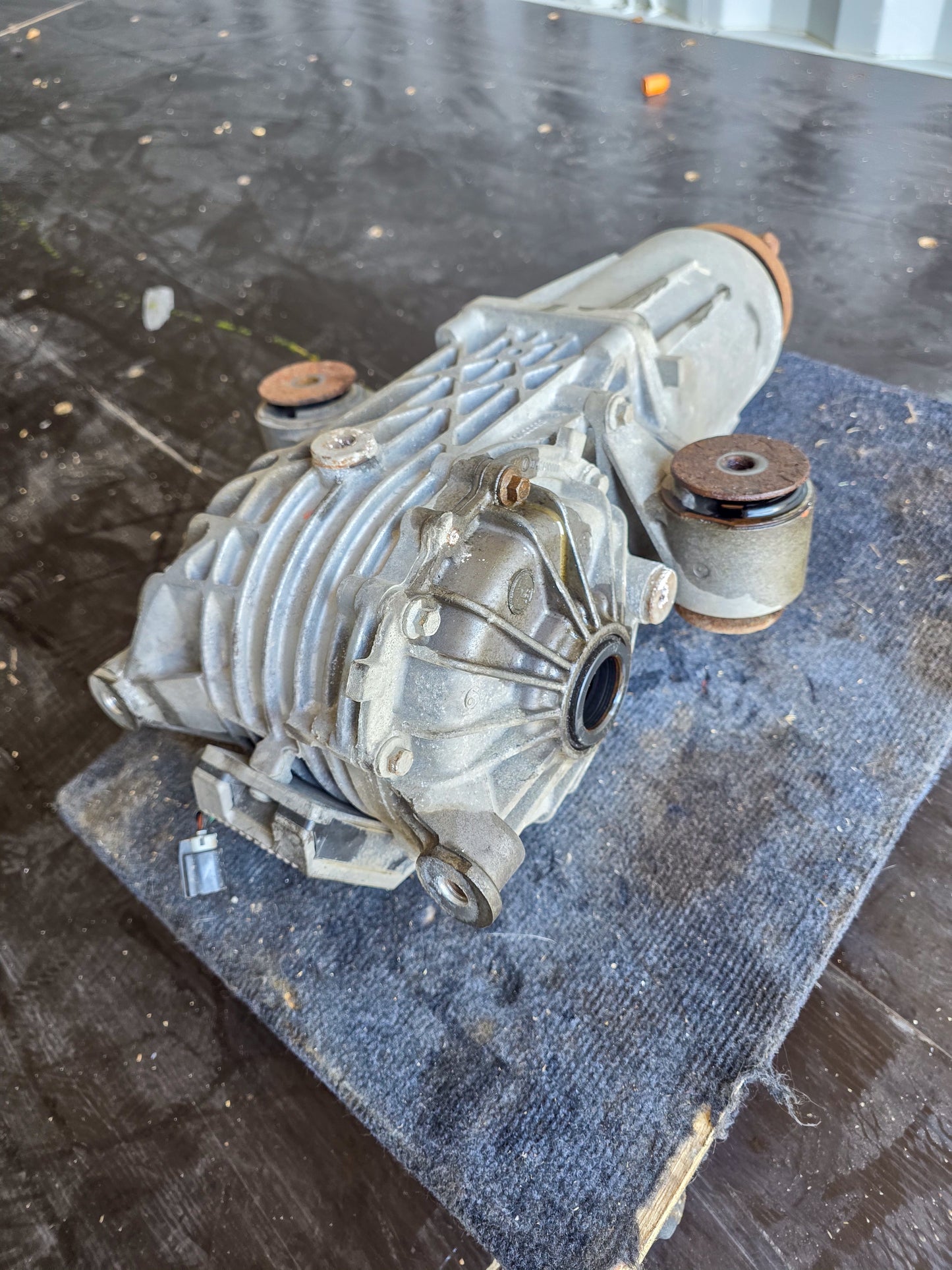 Rear Differential Carrier Housing 2016 GMC TERRAIN AWD DENALI