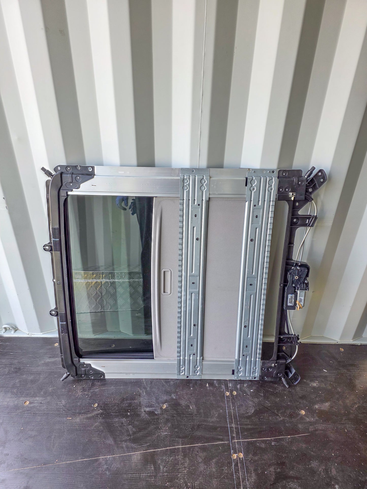 2010-2017 GMC Terrain Sunroof Assembly, 2010-2017 Chevrolet Equinox 25925777, 23495100, 20867037