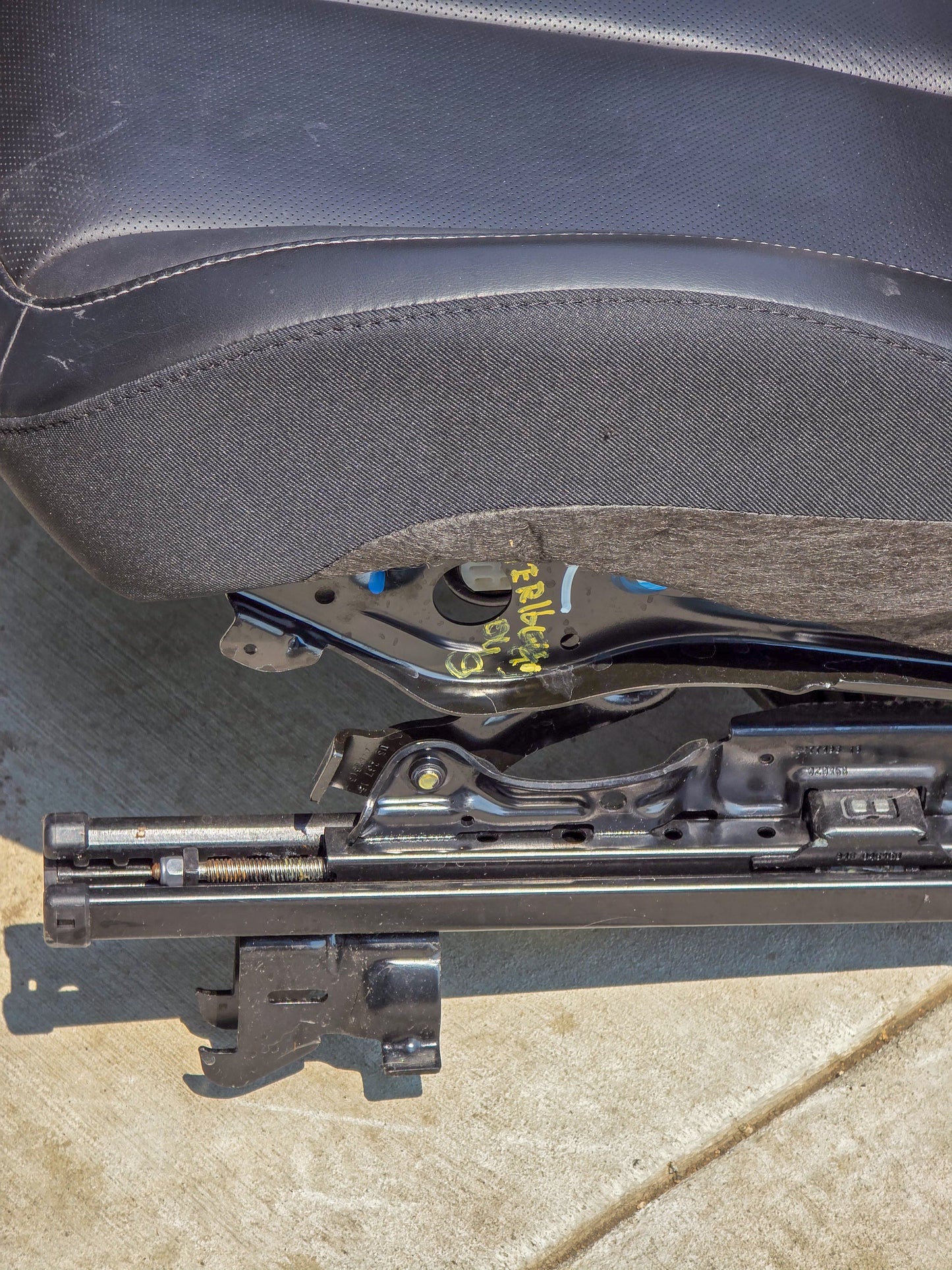 2010-2017 GMC Terrain Front Right Passenger Seat Leather Electric Denali 20939764, 23164901, 20902129