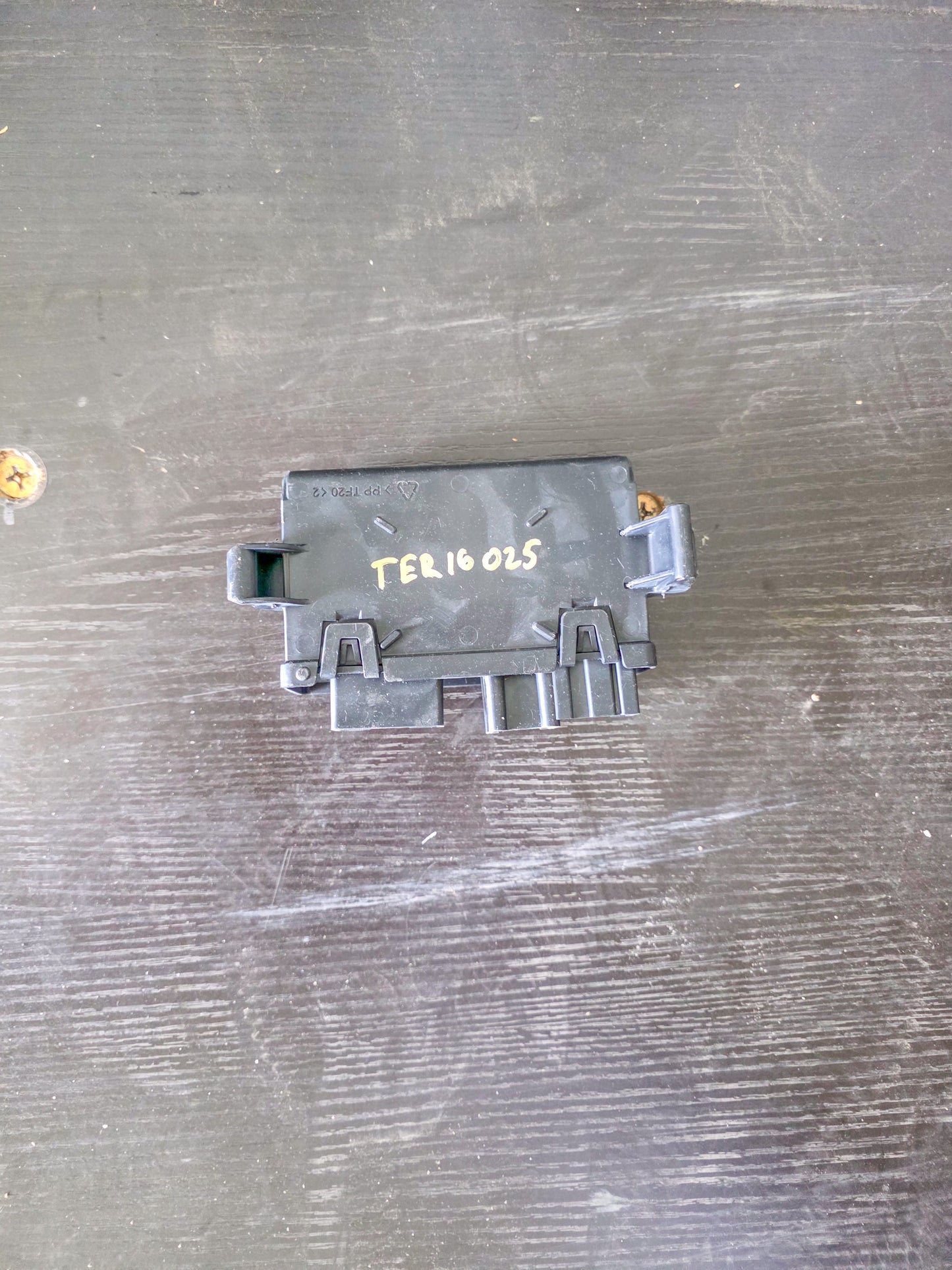 2013-2016 Gmc Terrain lift gate module Denali 244795589, 23327850