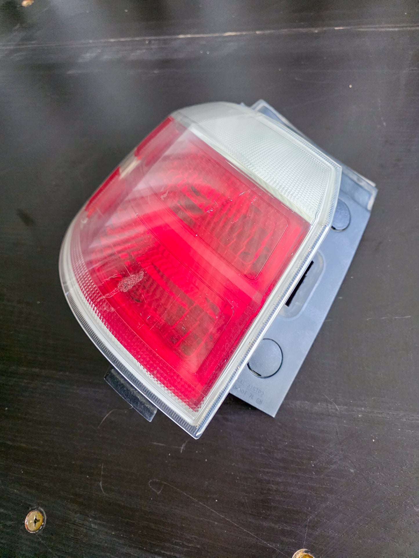 2016-2017 Gmc Terrain Tail Light For Left Driver Right Outer Red Lens Halogen Denali 23389935