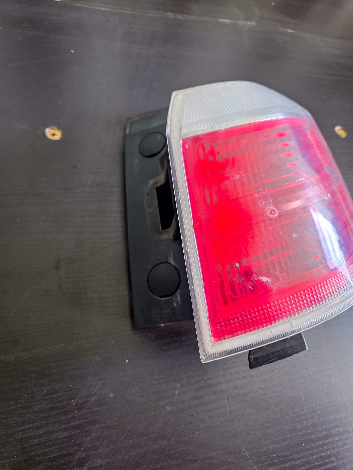 2013-2017 Gmc Terrain Tail Light For  Passenger Side Outer Red Lens Halogen Denali 23389936