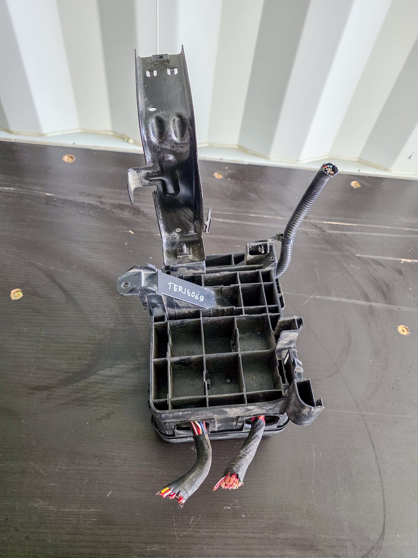 2016-2017 Gmc Terrain Fusebox Fuse Box Relay Module OEM 23404555 Denali