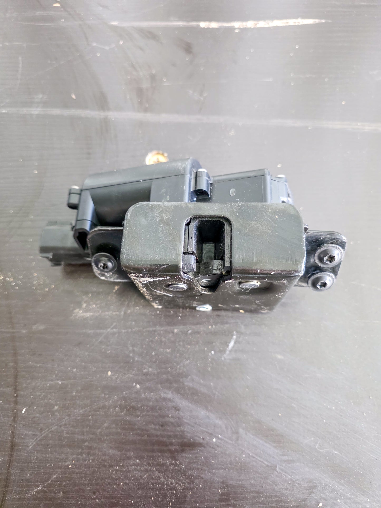 2016-2017 Gmc Terrain Tailgate Lock Actuator w/Power Liftgate Black Denali 13581405