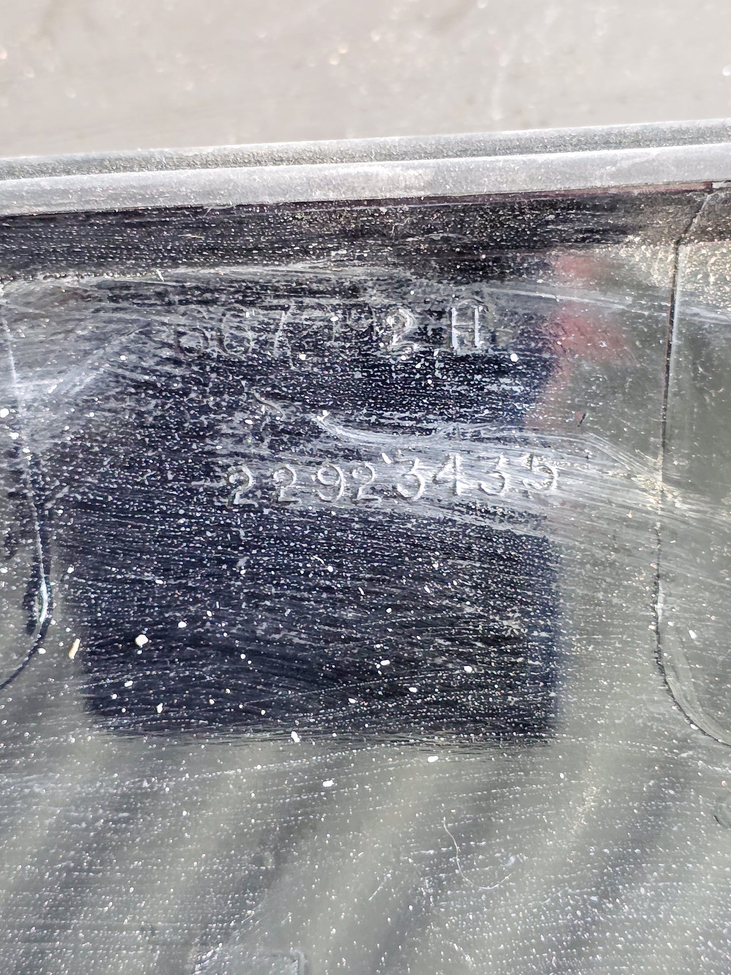 2010-2017 Gmc Terrain Applique Assembly, Lift Gate Side Driver Denali 22923435