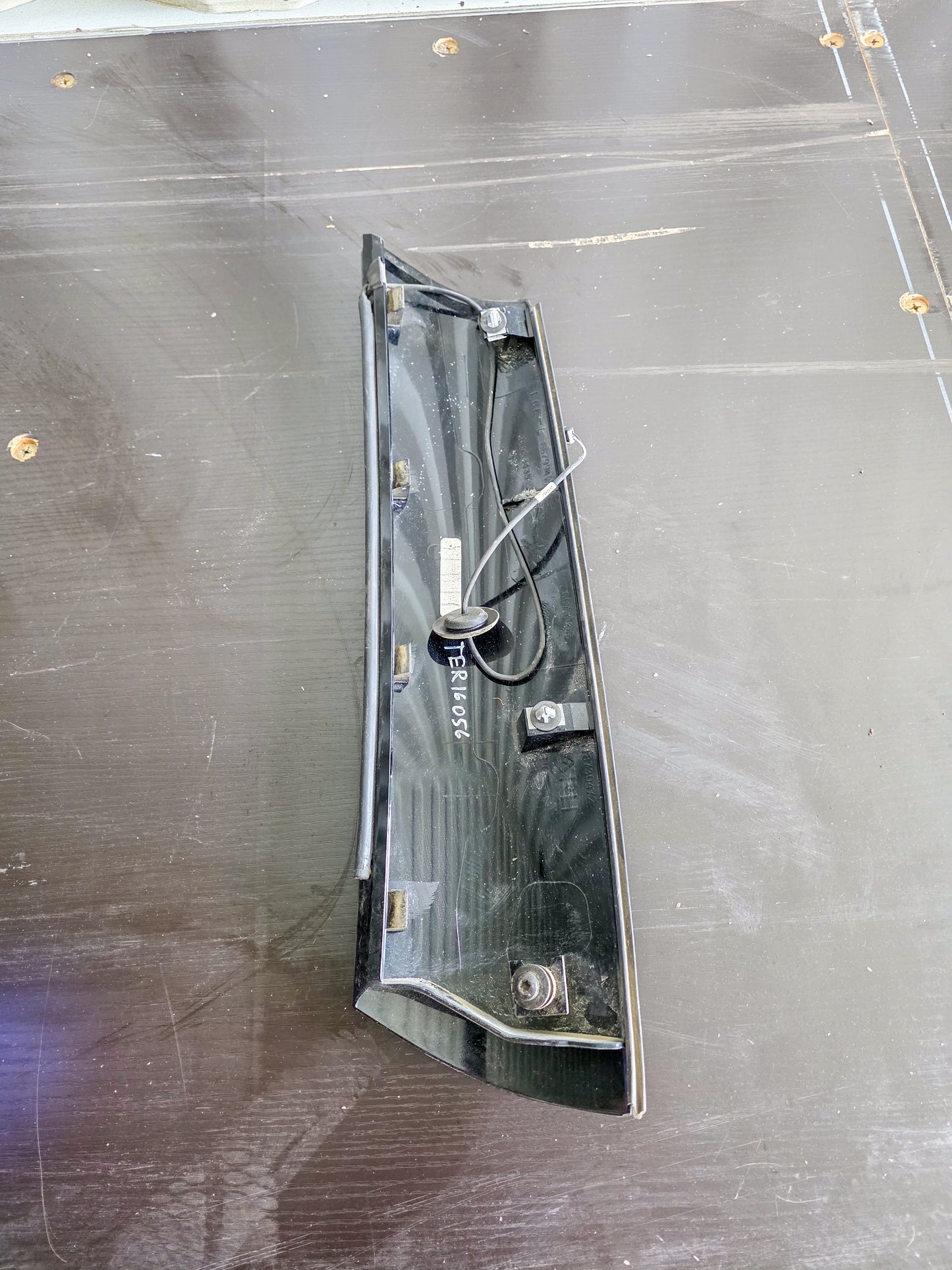 2010-2017 Gmc Terrain Applique Assembly, Lift Gate Side Driver Denali 22923435