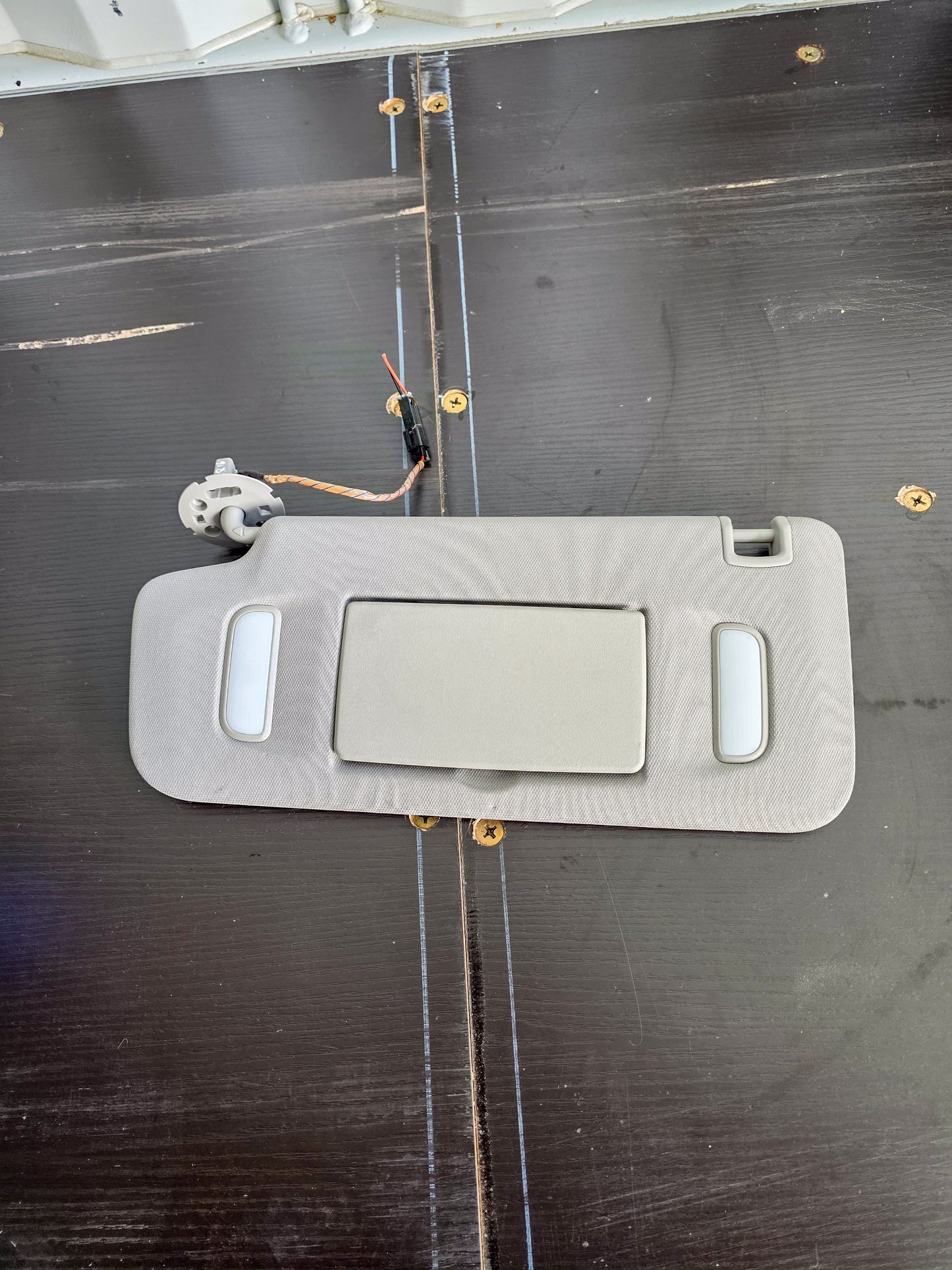 2010-2017 Gmc Terrain Sun Visor Left Gray W/ Lights & Mirror Denali 20903692