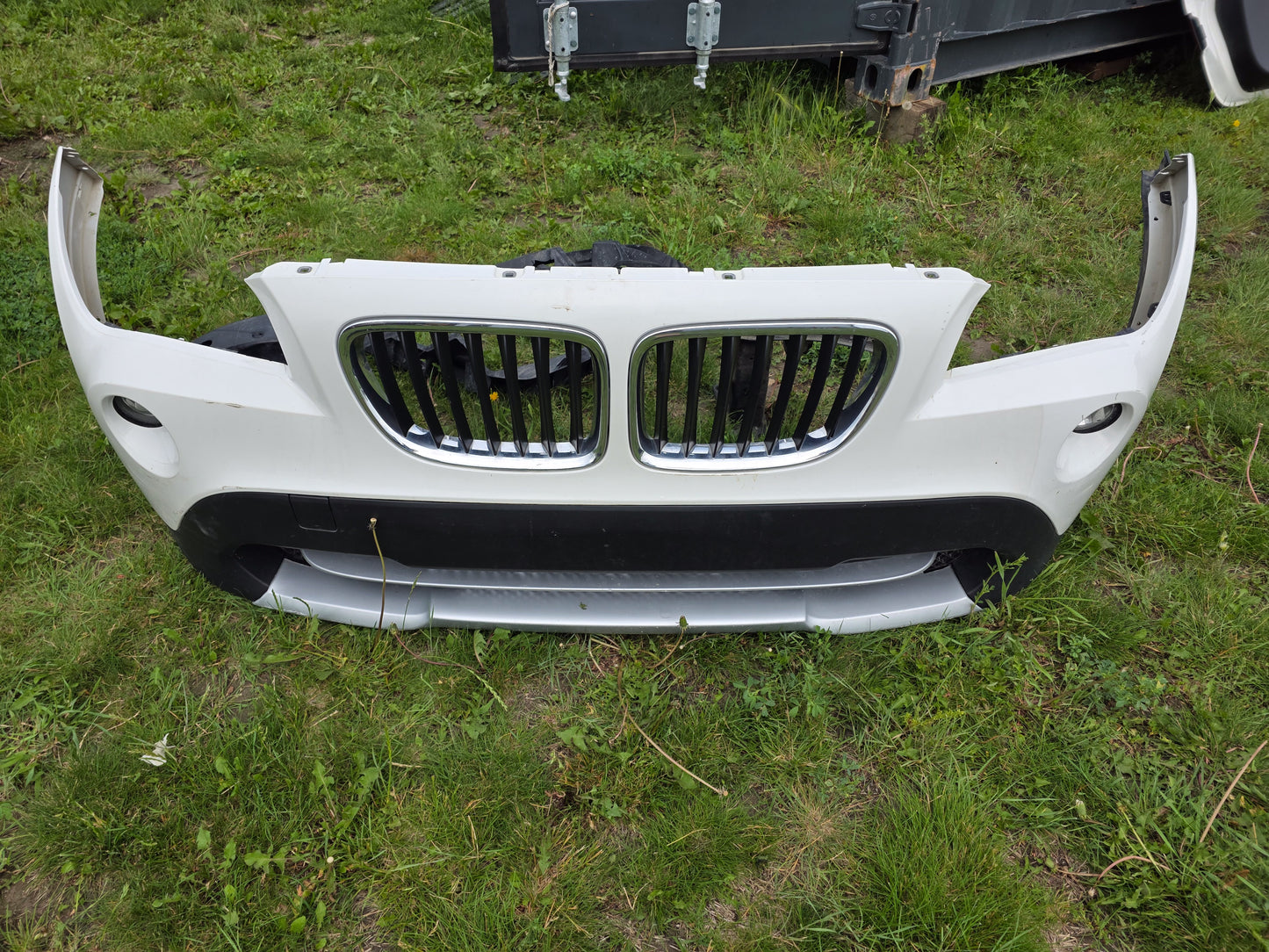2012-2015 BMW X1 Front Bumper Cover White Complete 51112410287