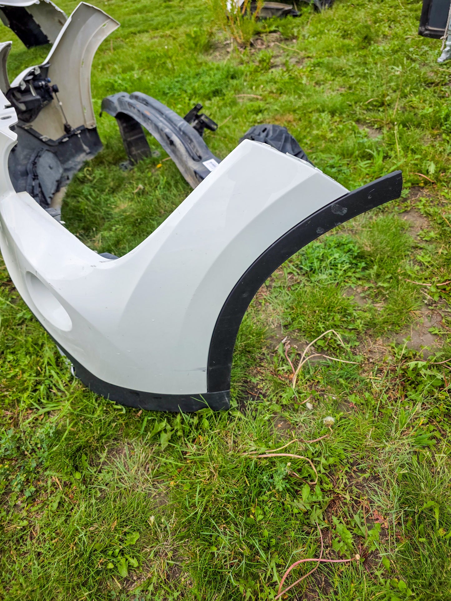 2012-2015 BMW X1 Front Bumper Cover White Complete 51112410287