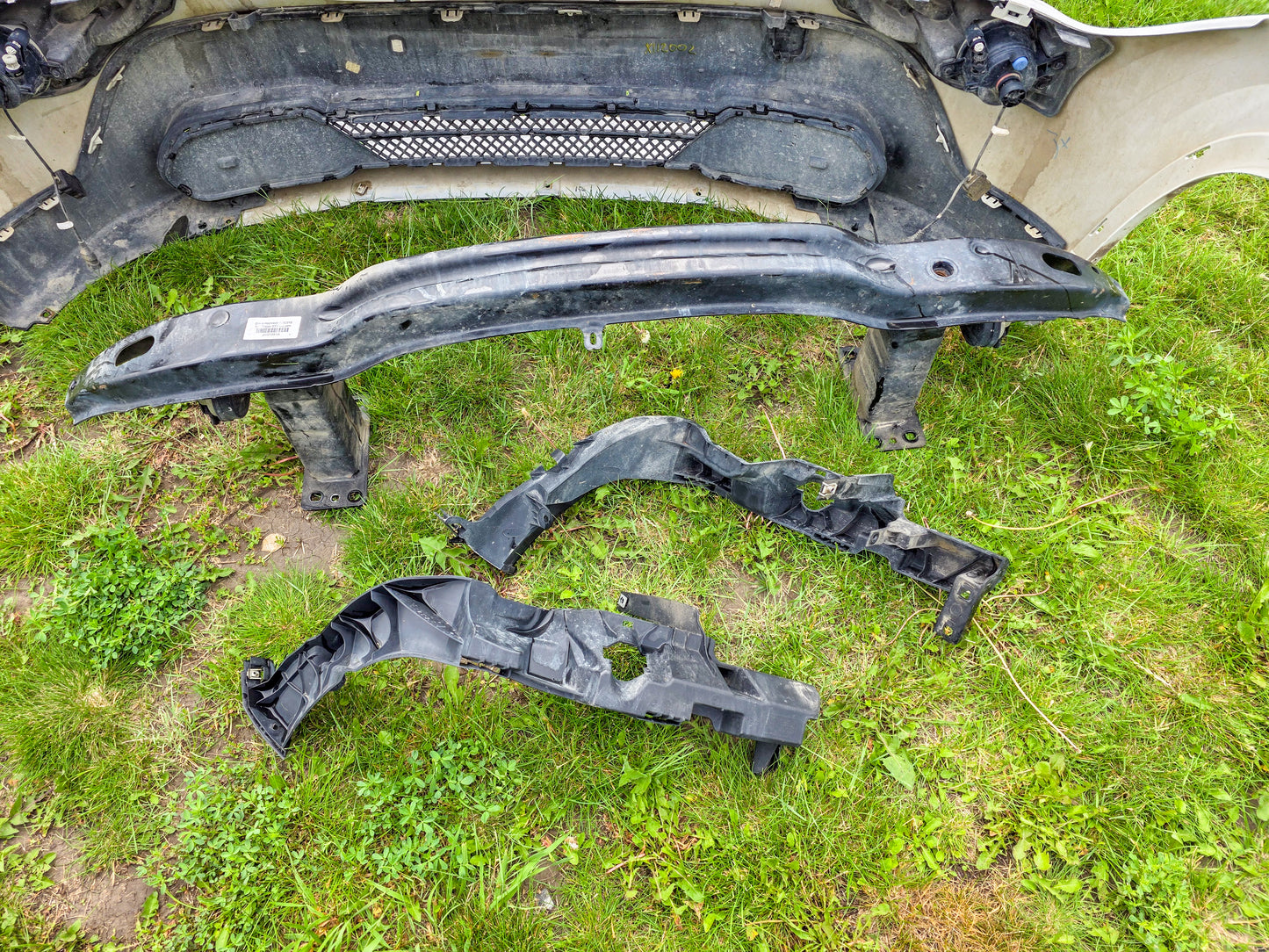 2012-2015 BMW X1 Front Bumper Cover White Complete 51112410287