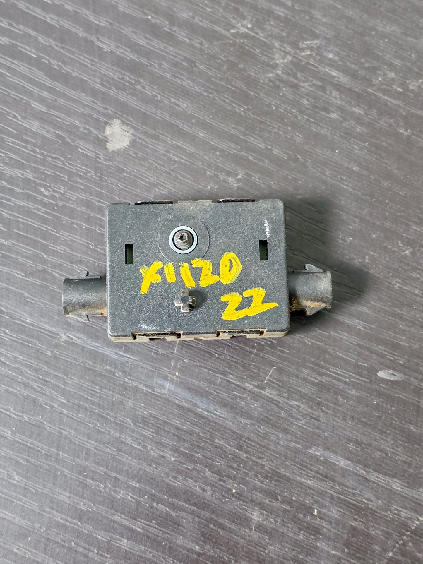 2012-2015 BMW X1 Antenna Amplifier 918145302