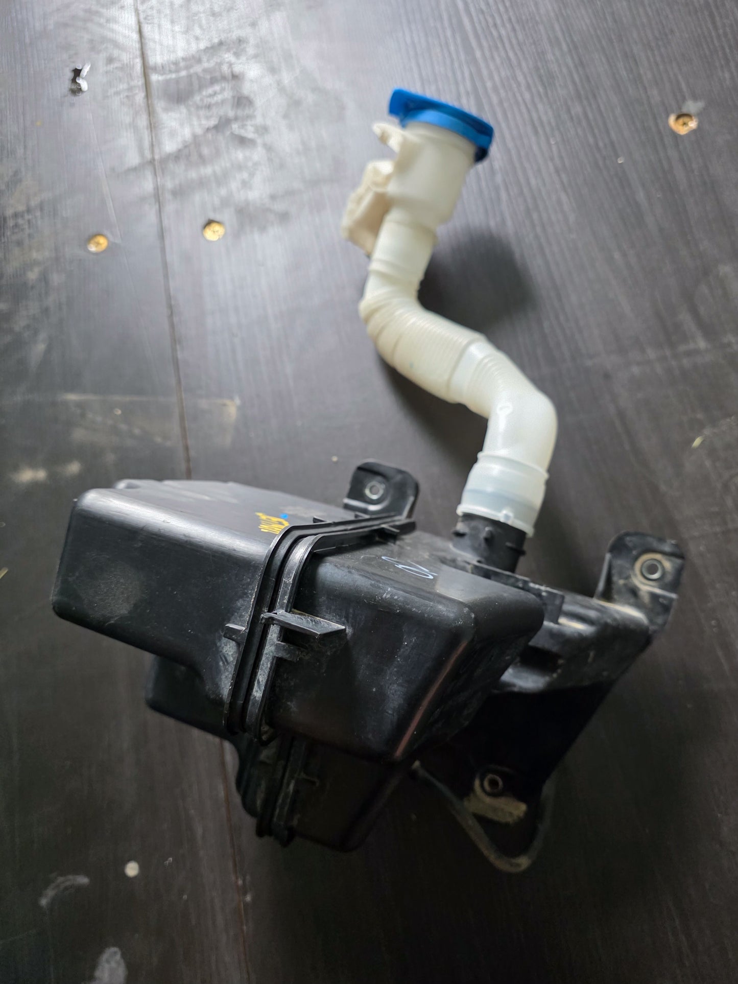 2019  Volkswagen Jetta Washer Fluid Reservoir. Washer reservoir. Water Res. 17A955453A