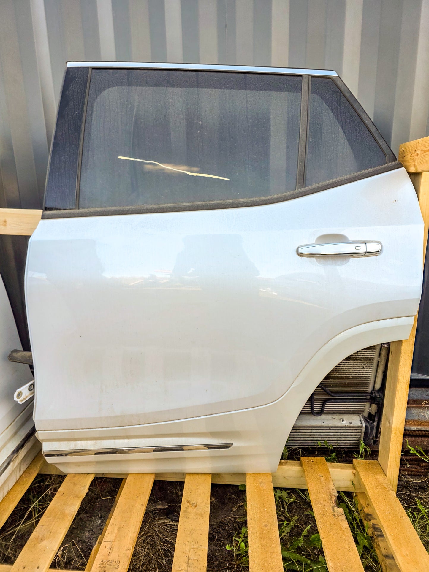 2018-2020 GMC Terrain Rear Left Driver Side Door Denali  84726038,  84142551, 84286705, 84400926