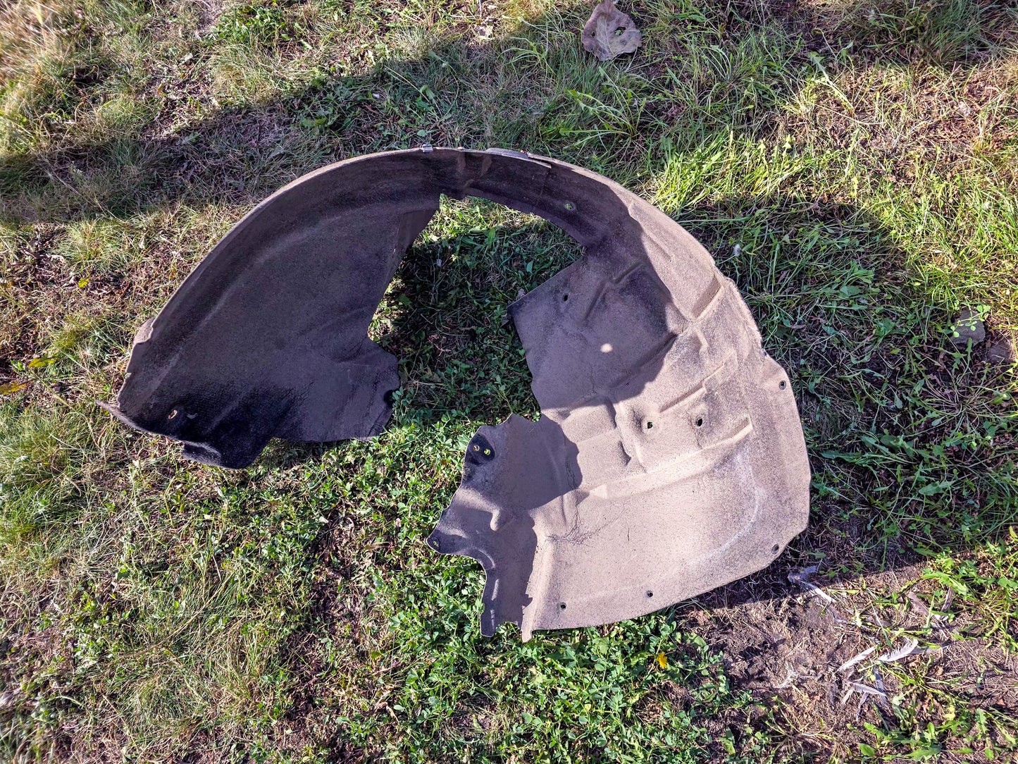 2008-2017  Audi A5 2.0 Progressiv Fender Liner Front Right Side 8T0821172M