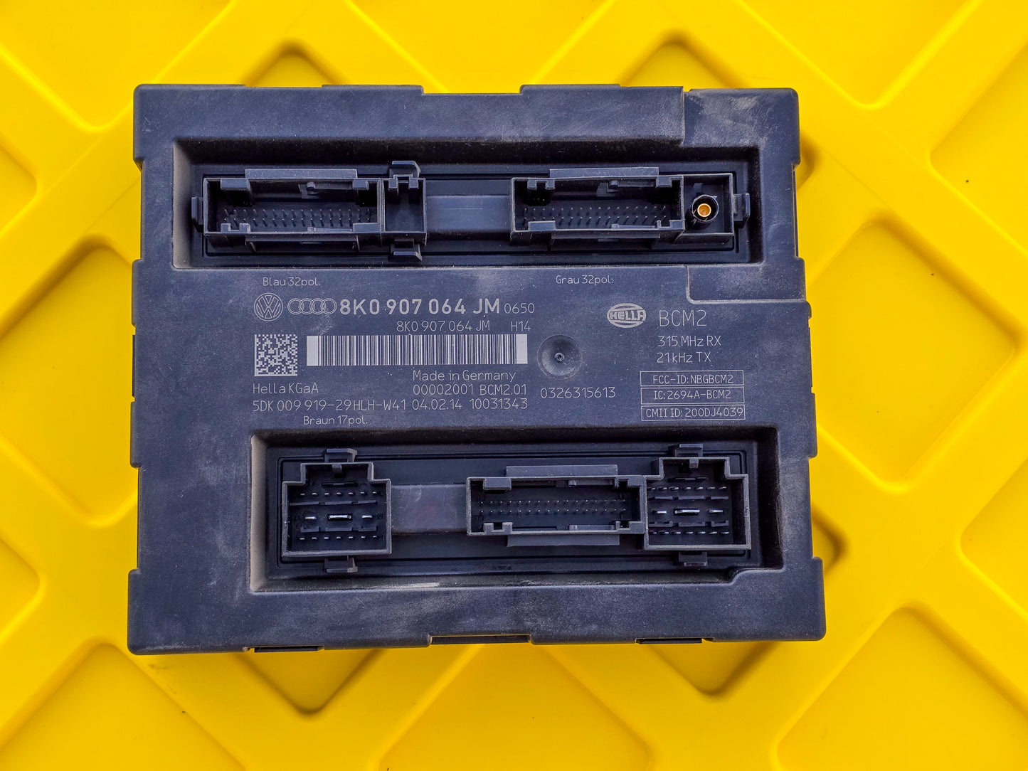 2014 Audi A5 2.0 Progressiv Body Control Module OEM 8K0907064JM