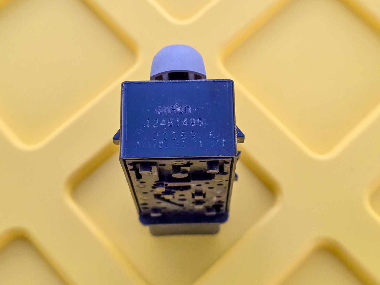 2004-2025 GMC Terrain Front Right Seat Adjuster Switch Denali 12451495