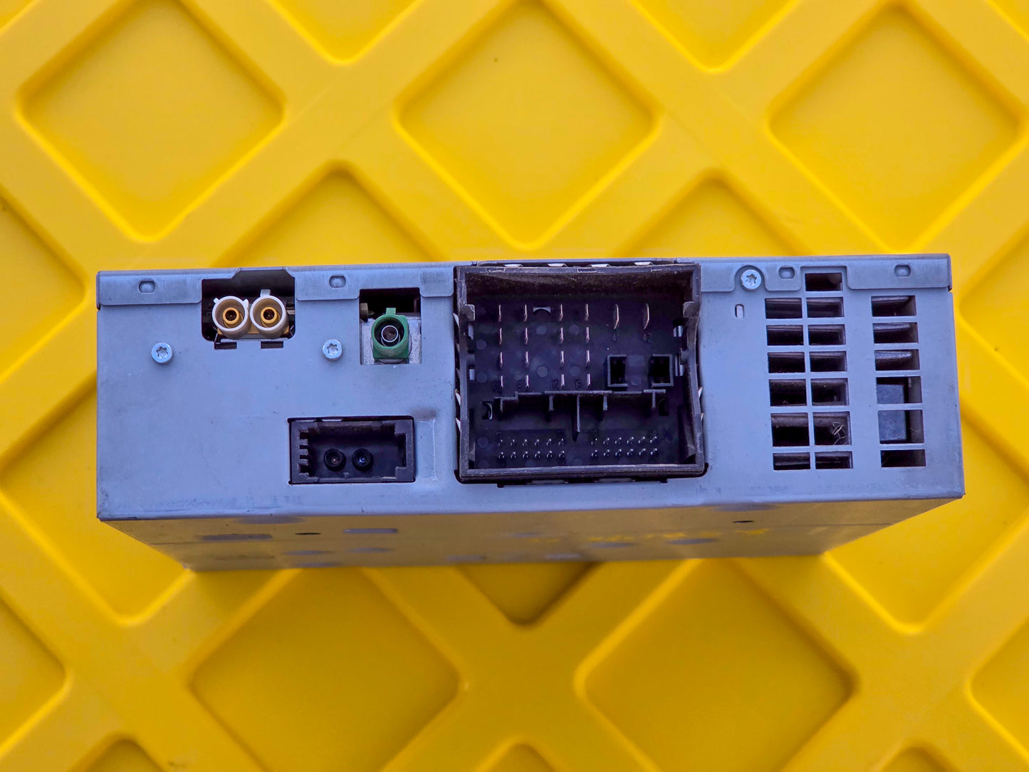 2014 Audi A5 2.0 Progressiv Trunk Mounted Radio Tuner Receiver 4G035082