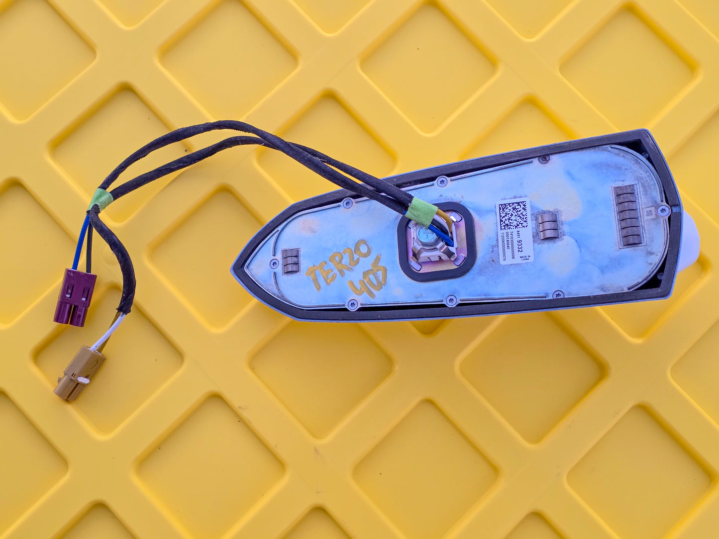 2018-2020 GMC Terrain Roof Shark Fin Antenna Receiver Denali 000140640