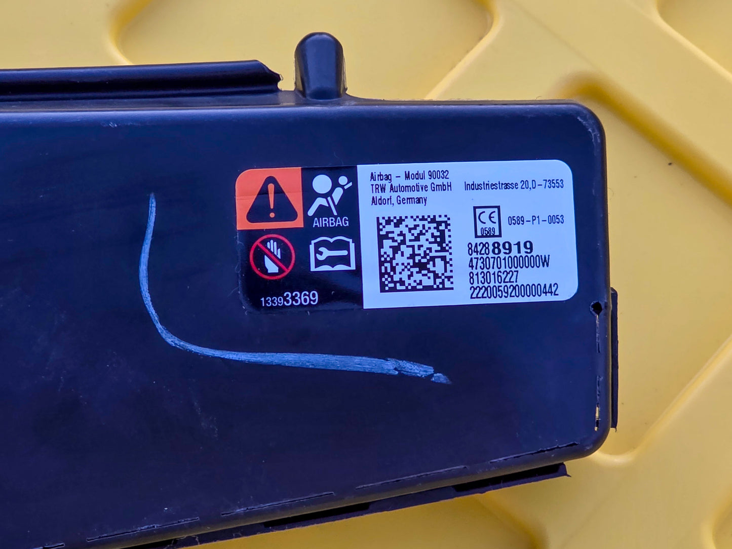 2018-2024 GMC Terrain Front Passenger Side Outboard Seat Back Airbag Denali 84288919,  84137750