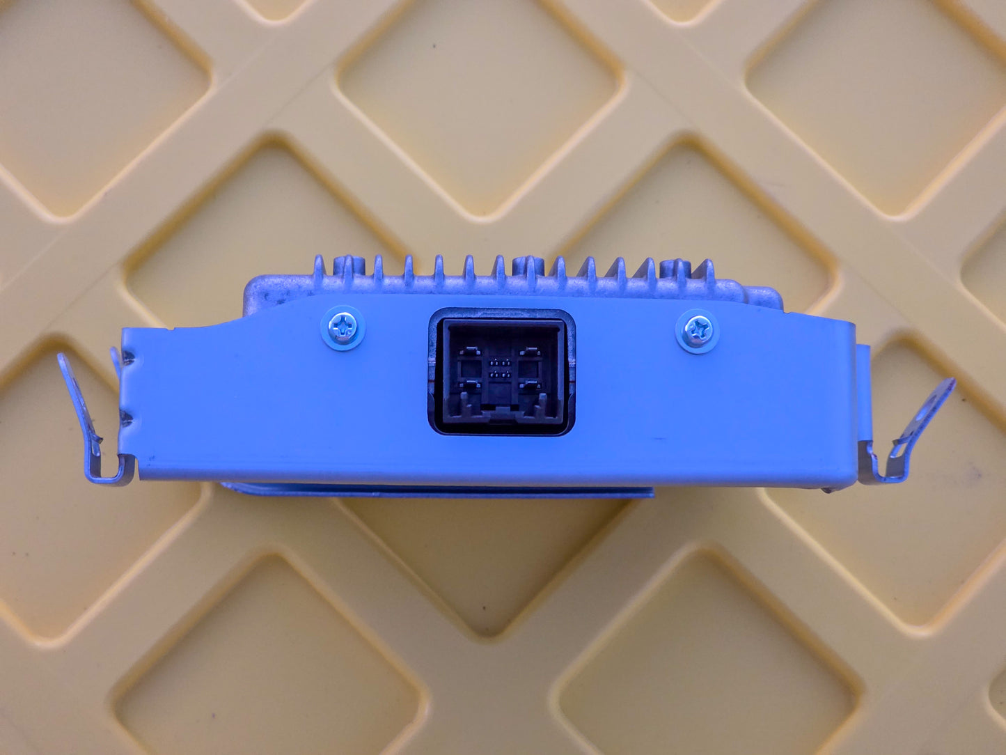 2018-2021 GMC Terrain AC DC Power Inverter Control Module 26202961 OEM