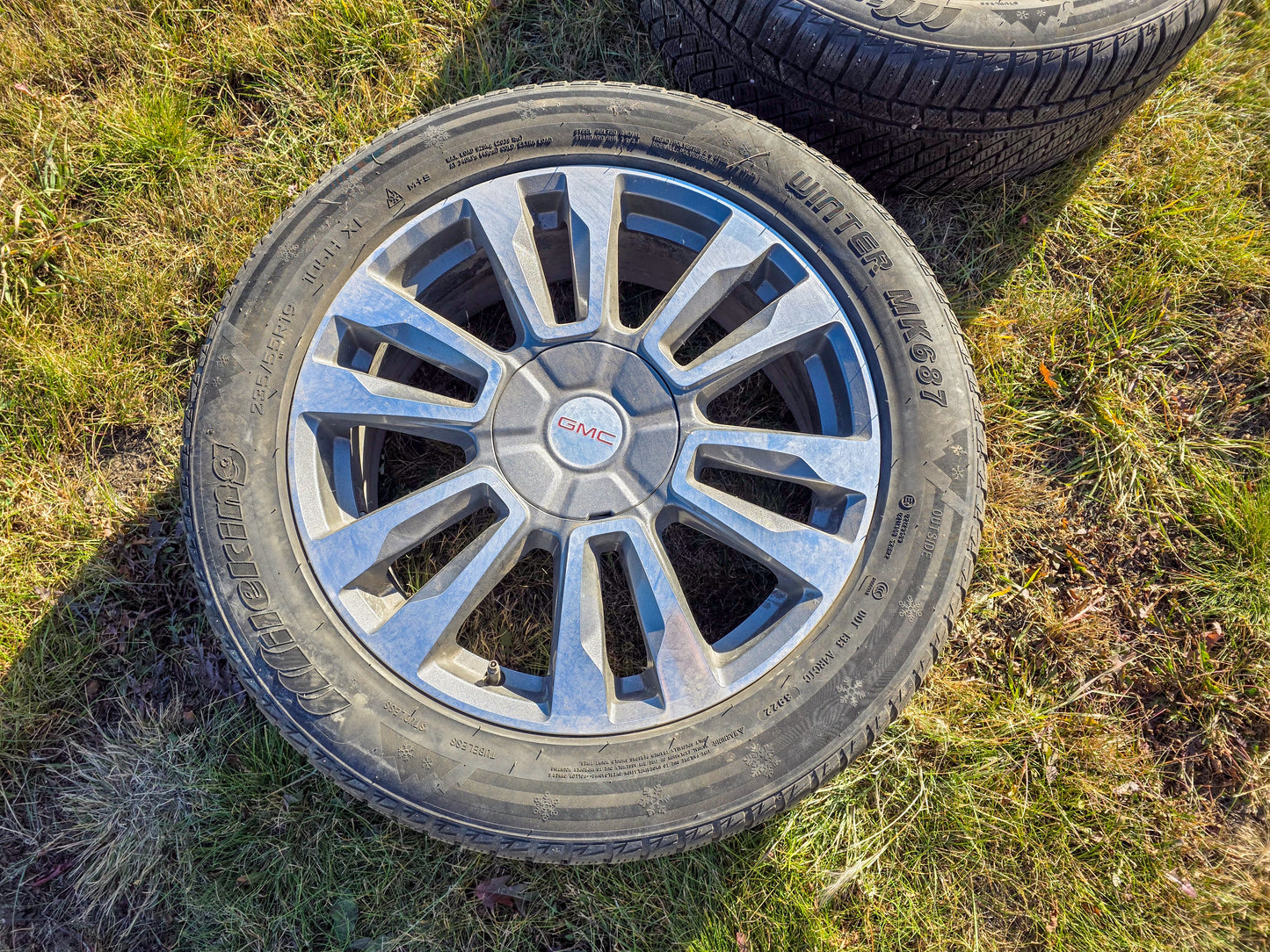 2016 GMC Terrain Rim 19x7, 12 spoke (opt RGB), with tire 235/55 R19 Wheel - view 2