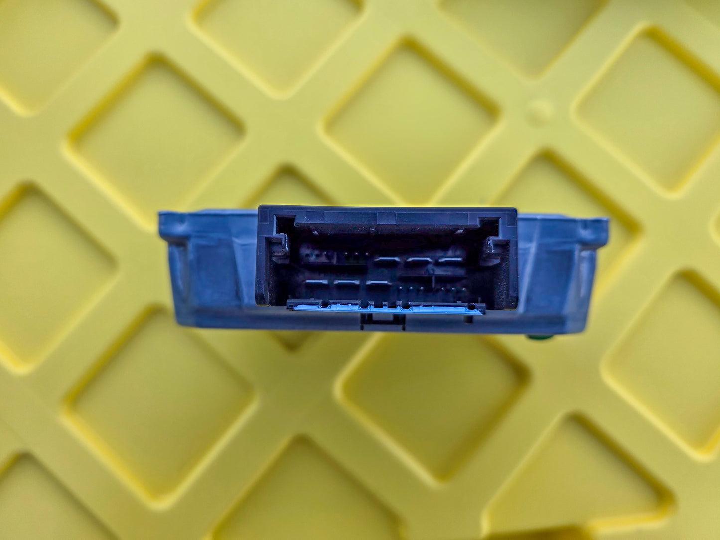 2016-2025 GMC Terrain Multifunction Power Supply Converter 13510484, 13462012, 13506066, 13509853, 13514044