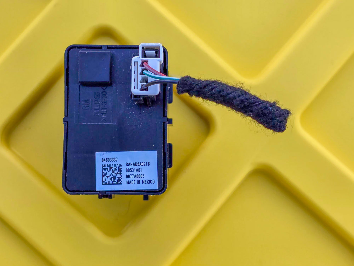 2018-2022 GMC Terrain Heated Seat Switch. Rear components. Left 84693337,  86533383,  23319460