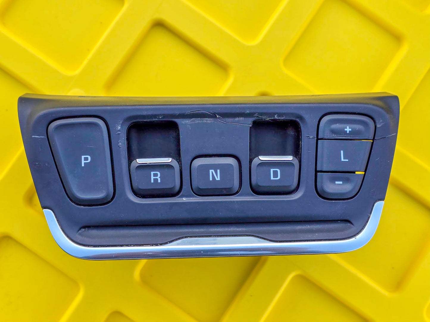 2018-2021 GMC Terrain At Automatic Transmission Shift Panel Switch Oem  84517433, 84263504, 84364640, 84408607,  87839631, 85512729