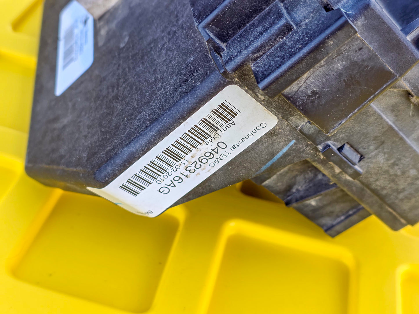 2011 Jeep Grand Cherokee Totally Integrated 3.6l Fuse Box 04692316AG